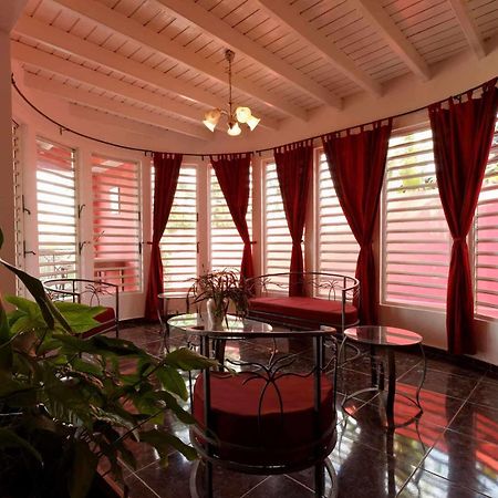 Villa Les Orchidees Нуси-Бе Экстерьер фото
