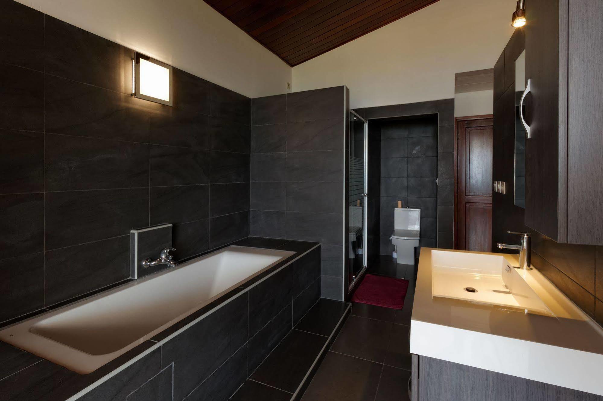Villa Les Orchidees Нуси-Бе Экстерьер фото